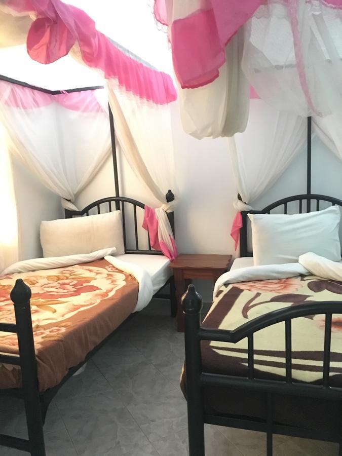 Kutetere Motel Arusha Bagian luar foto